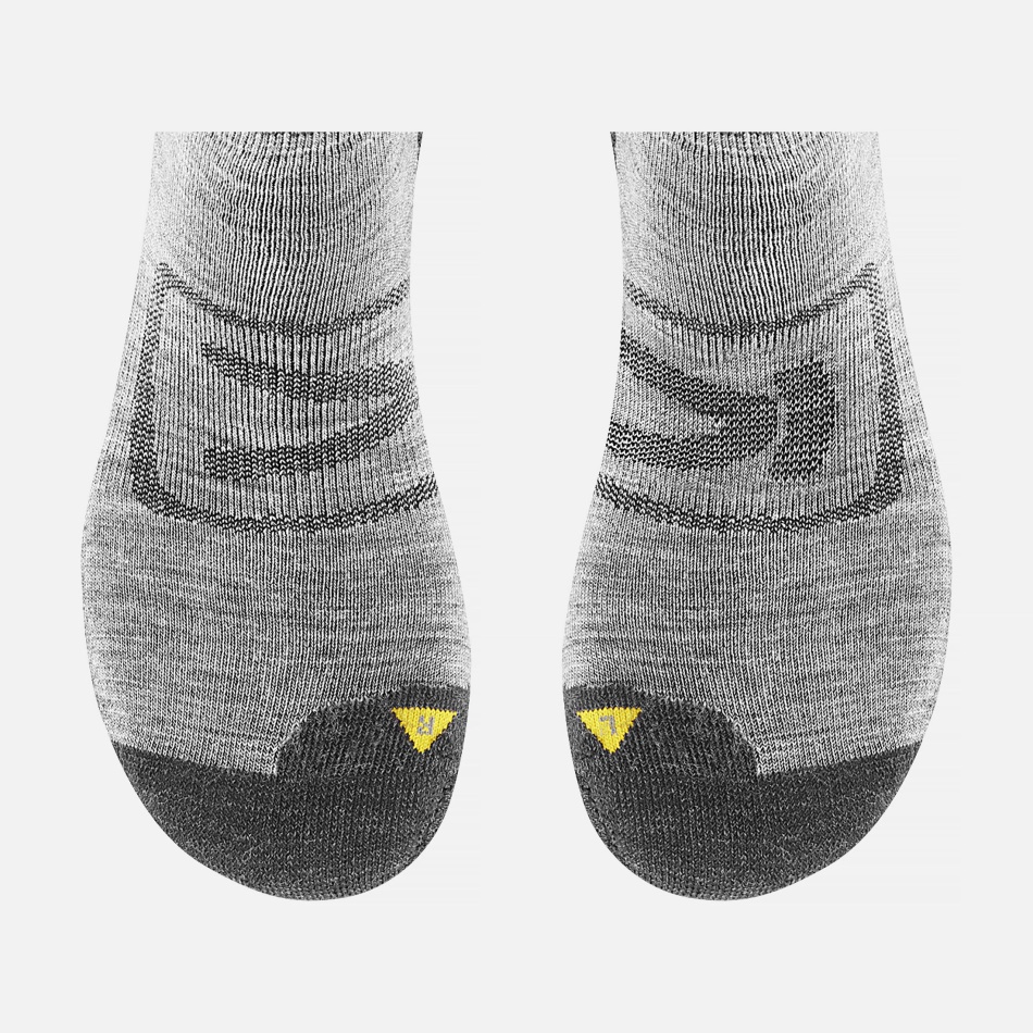 Camiseta De Tripulación Media Del Norte Del País De Los Hombres De Kein Grey